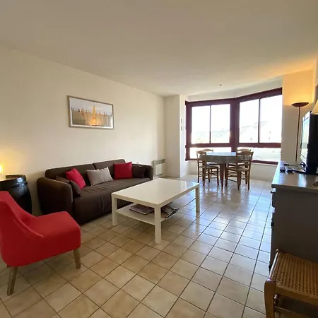 Apartment A 200m De La Avec 2 Et Garage A - Fr-1-368-422